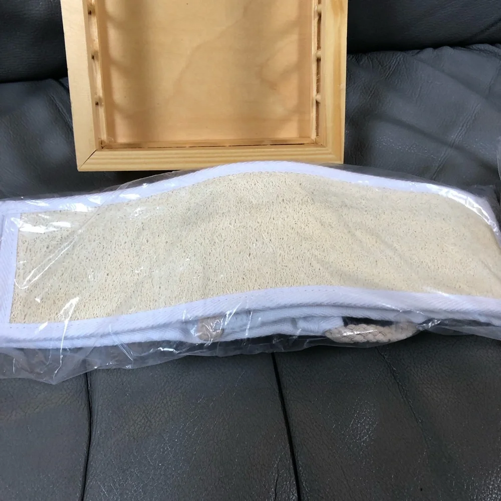 Avon bath accessories set